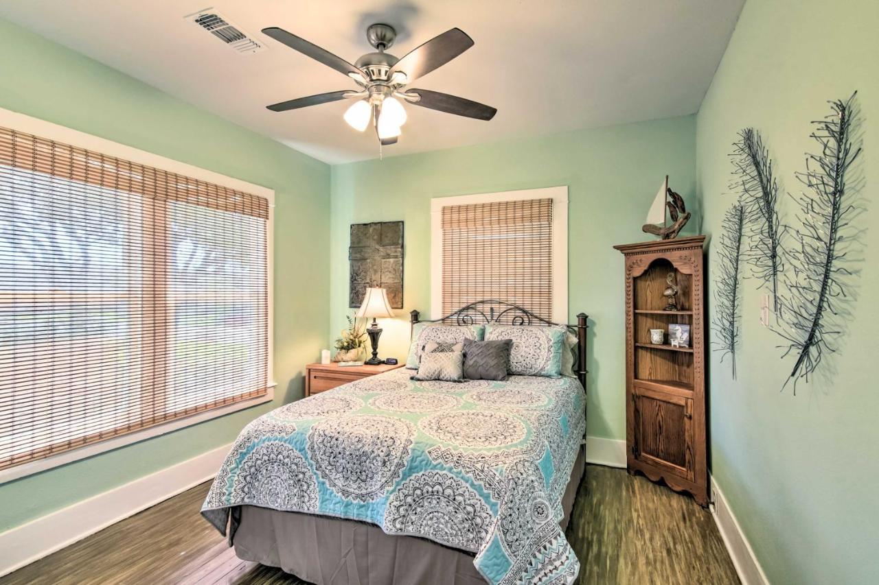 Quaint Galveston Vacation Home - Central Location! ภายนอก รูปภาพ